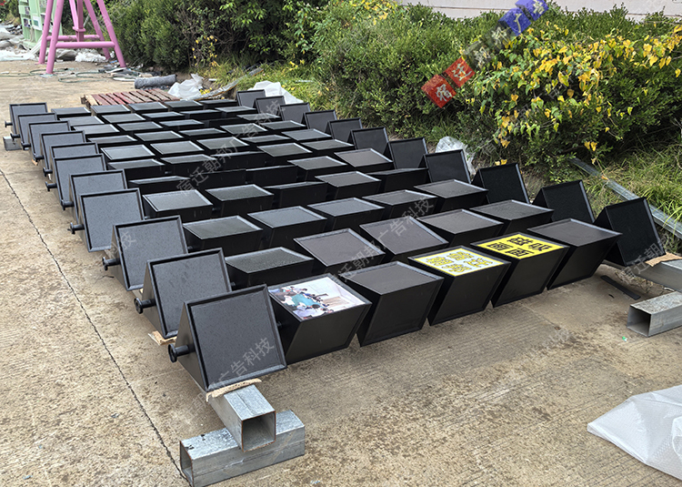 湖北大型三角形相框